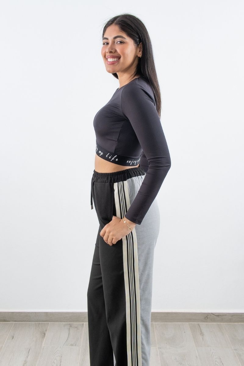 Crop Top Negro Manga Larga "Enjoy Life"