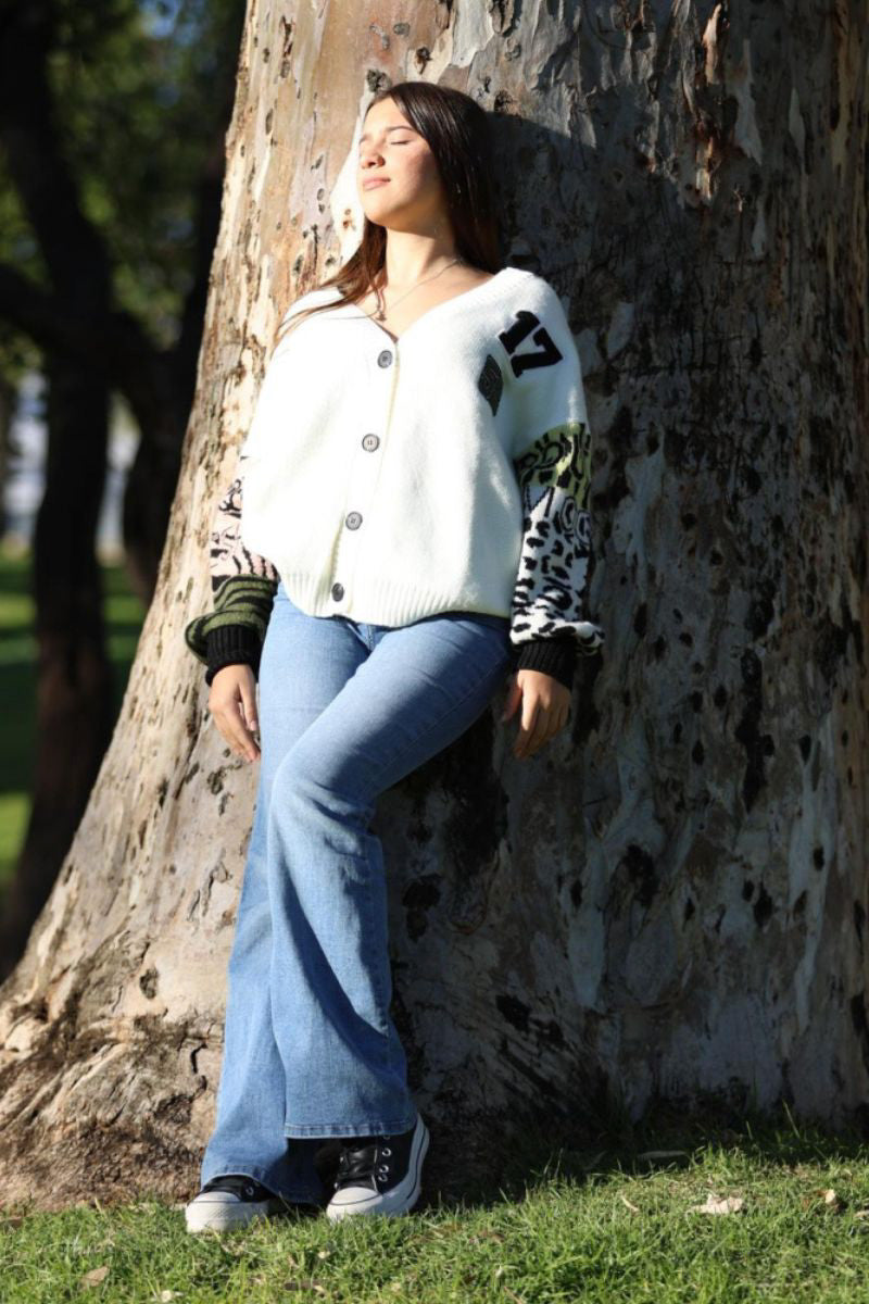 Sweater Tejido Con Aplicaciones