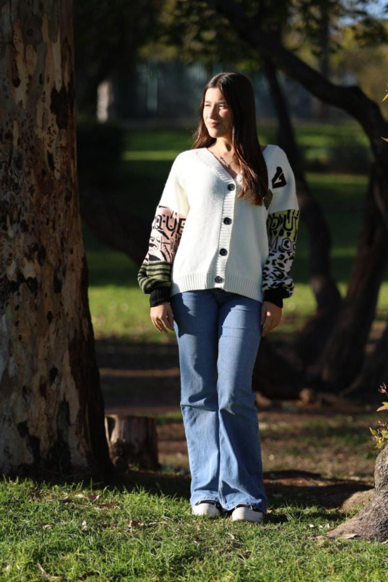 Sweater Tejido Con Aplicaciones