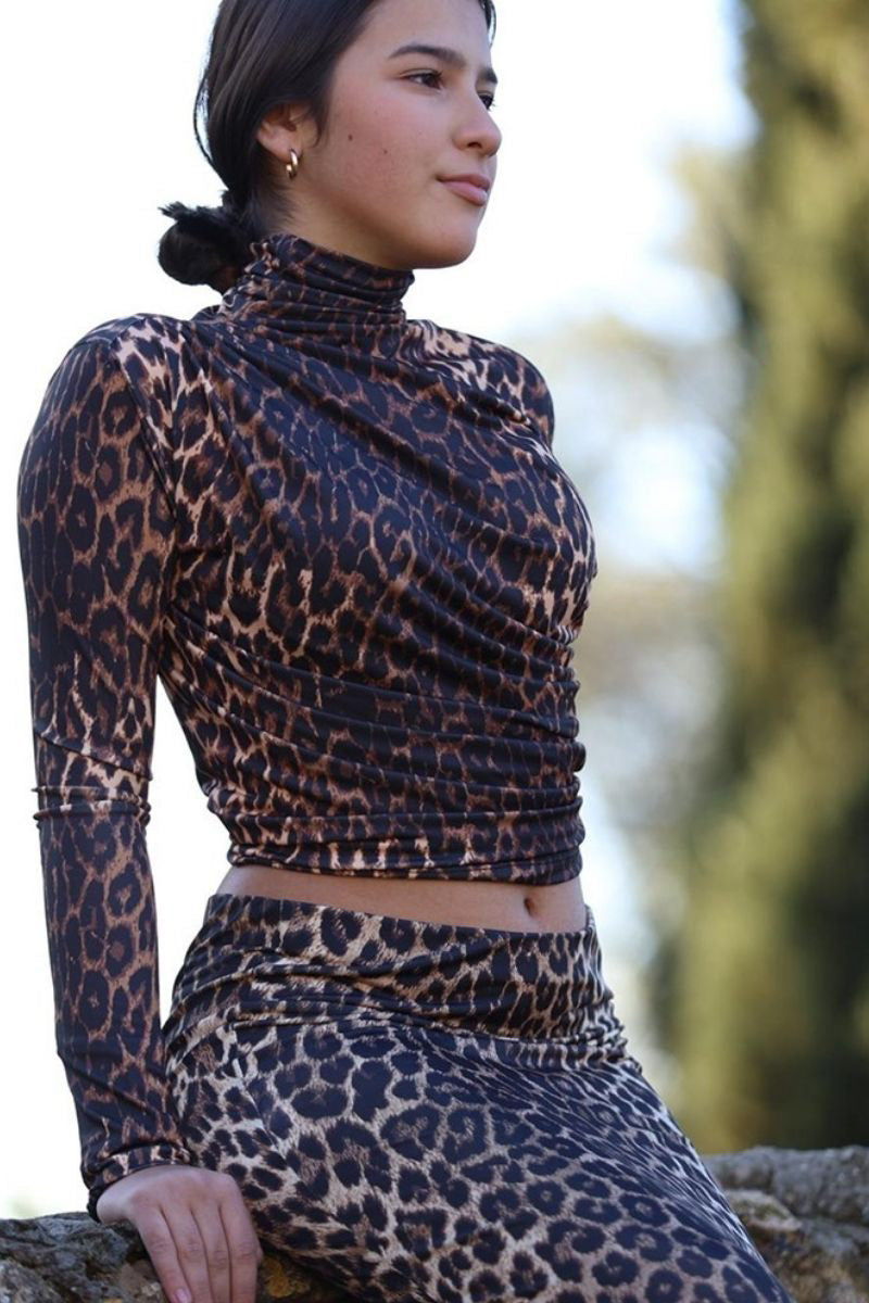 Blusa Cuello Medio Animal Print