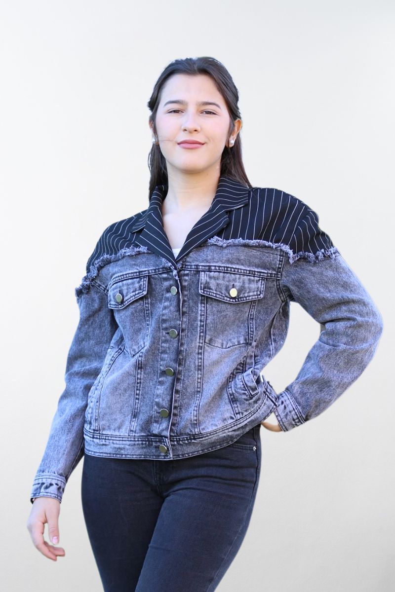 Chaqueta Denim  con Solapa Tipo Blazer