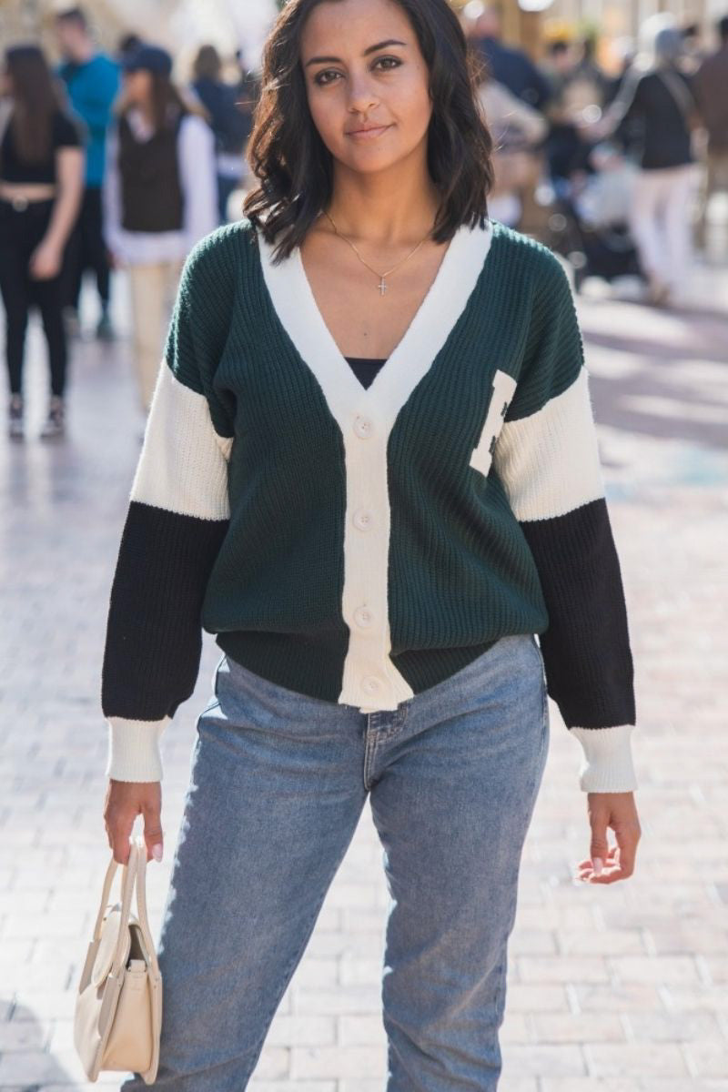 Cardigan Tricolor Tipo College con Botones Frontales