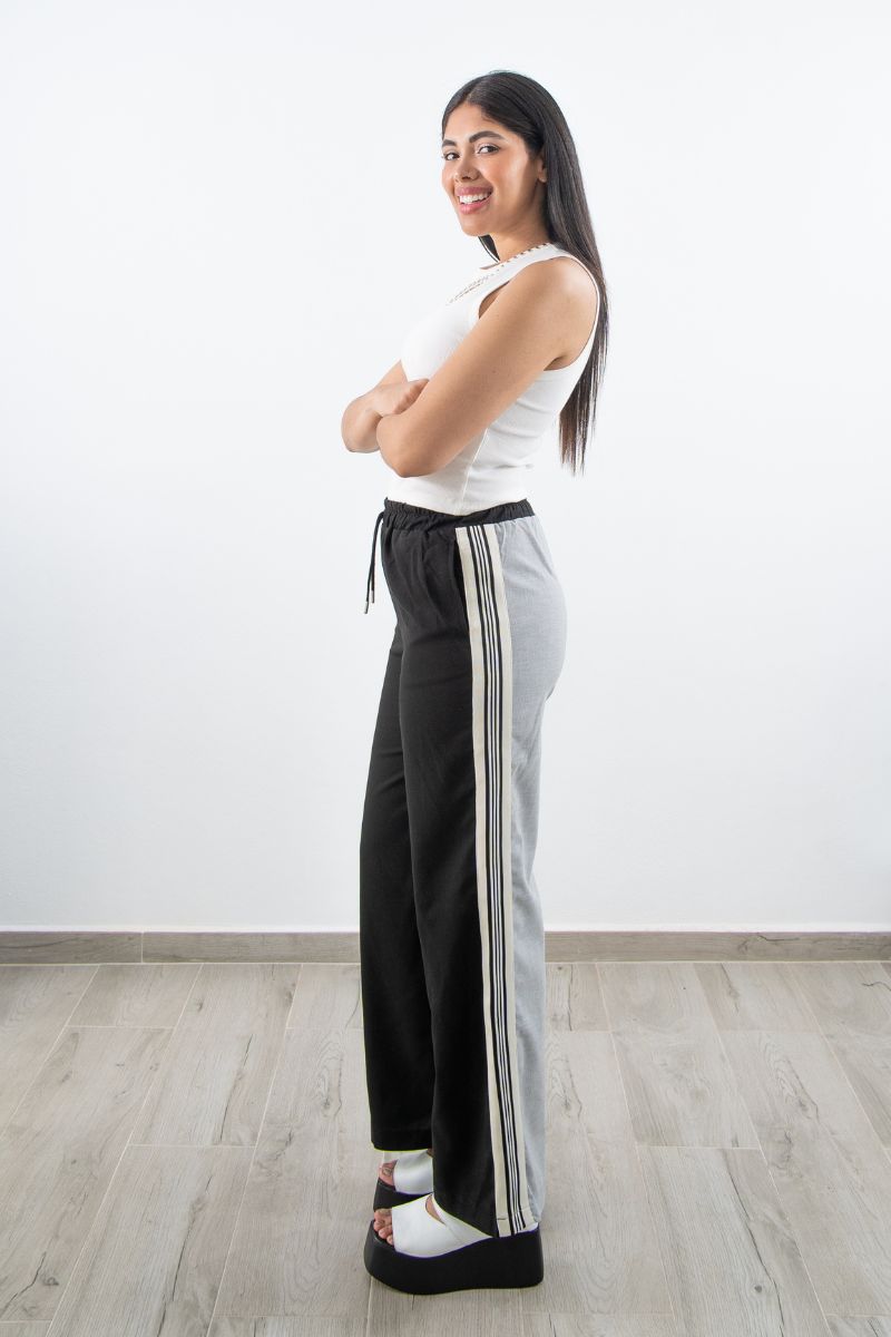 Two-tone jogger pants with side stripes