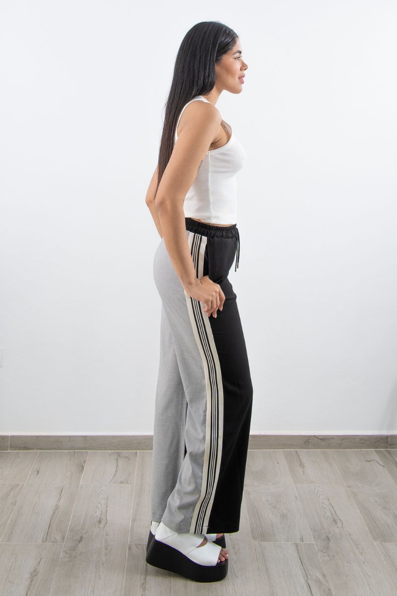 Two-tone jogger pants with side stripes