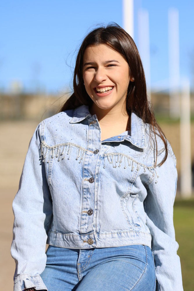 Chaqueta Jean Corta en  Azul Claro con Pedrería y brillantes en Flecos