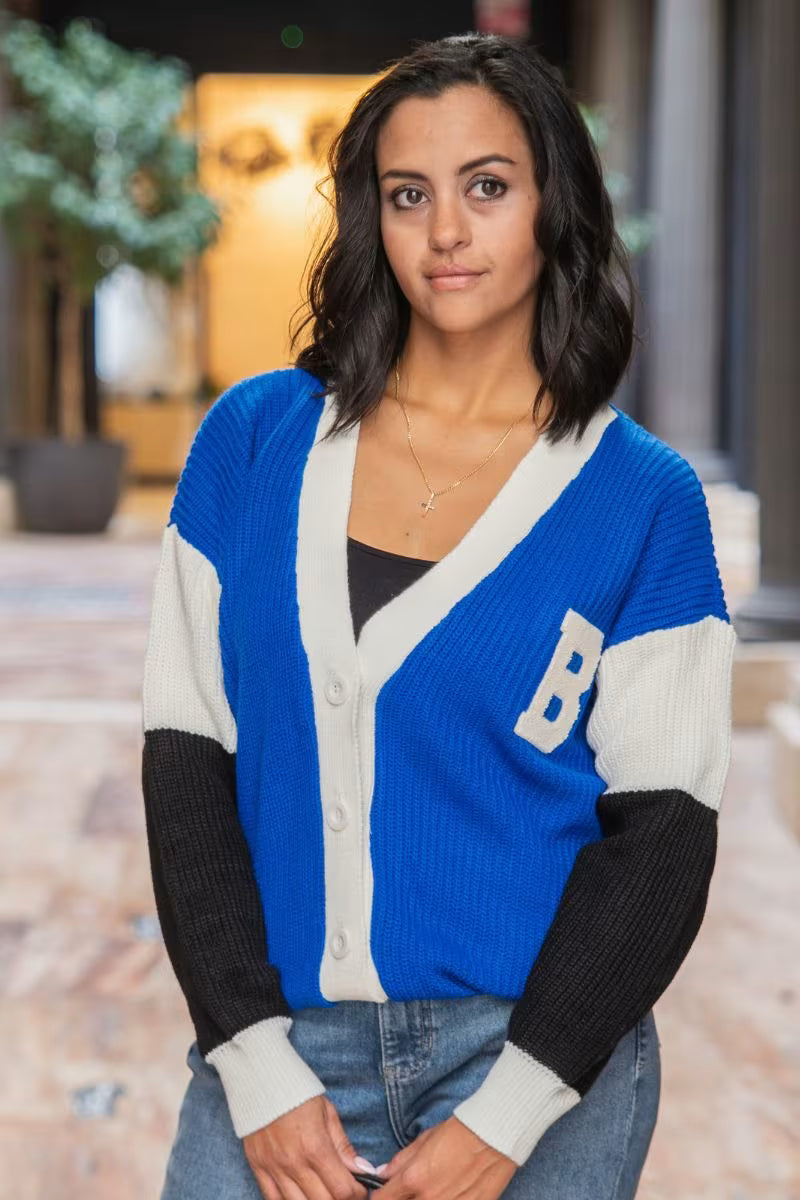 Cardigan Tricolor Tipo College con Botones Frontales